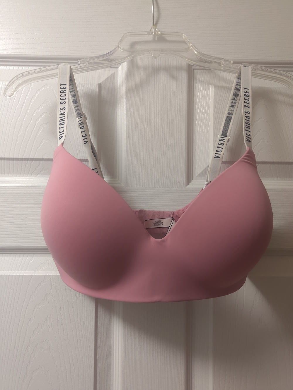 Victoria's Secret T-Shirt Lightly Lined Wireless Bra 36DD Spell Out Straps Pink